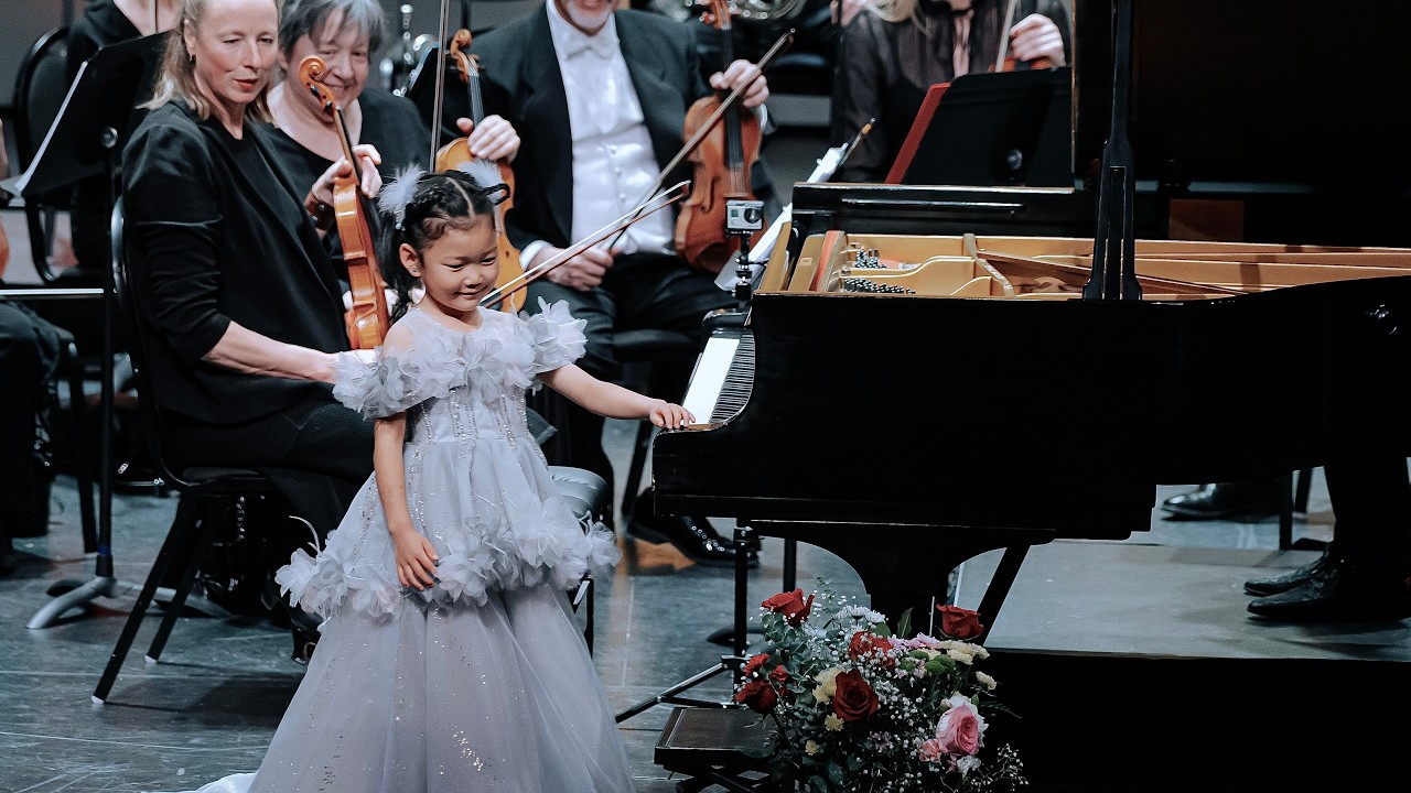 ELITE PIANO STUDIOS Performing  with LGS