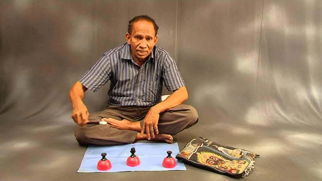 Indian Cups & Balls