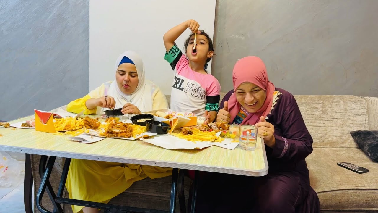 افتحوا الساحه يا عيال خلاص صدفه وبطاطا نزلوا المساحه 💃😁
