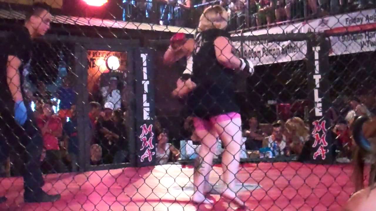 The best fight of the night at The Knuckle-Part 1....Sturgis 2014