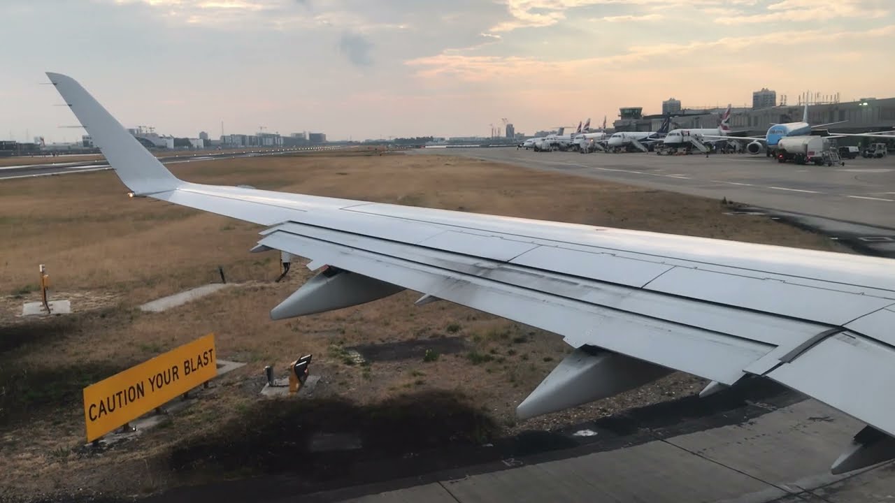 Embraer London City Airport Landing