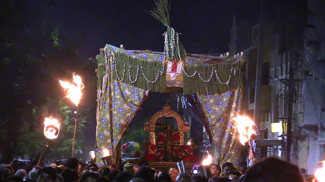 Sri Rangam Namperumal - Ranganatham Anisam_Gambira Nattai - Oothukkadu Venkata Kavi_6m 45s