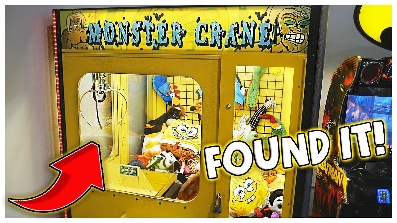 FOUND A MONSTER CRANE! | Big Claw Machine Wins