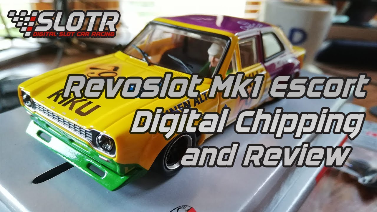 Revoslot Ford Escort Mk1 - fitting a digital chip, running laps and review