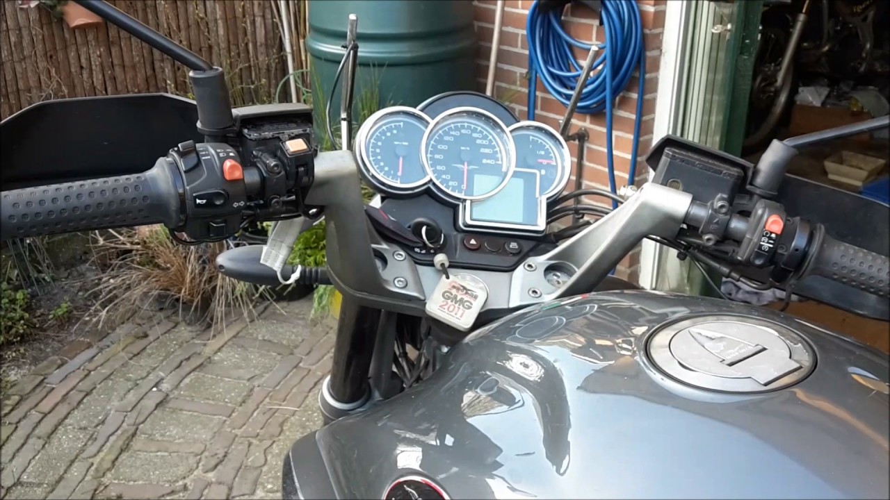 Clutch replacement Moto Guzzi Breva 1100