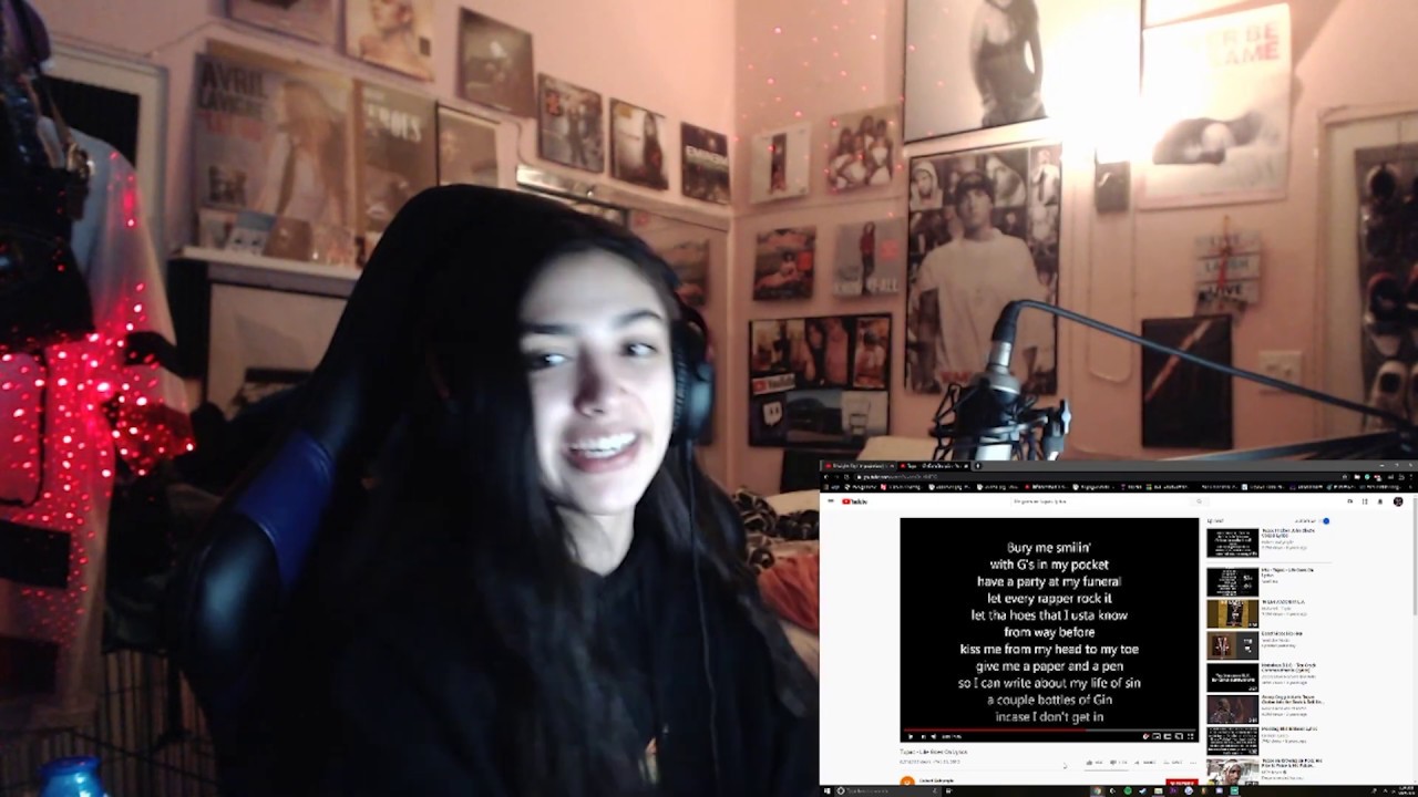 Reacting to Life Goes On - 2PAC :(