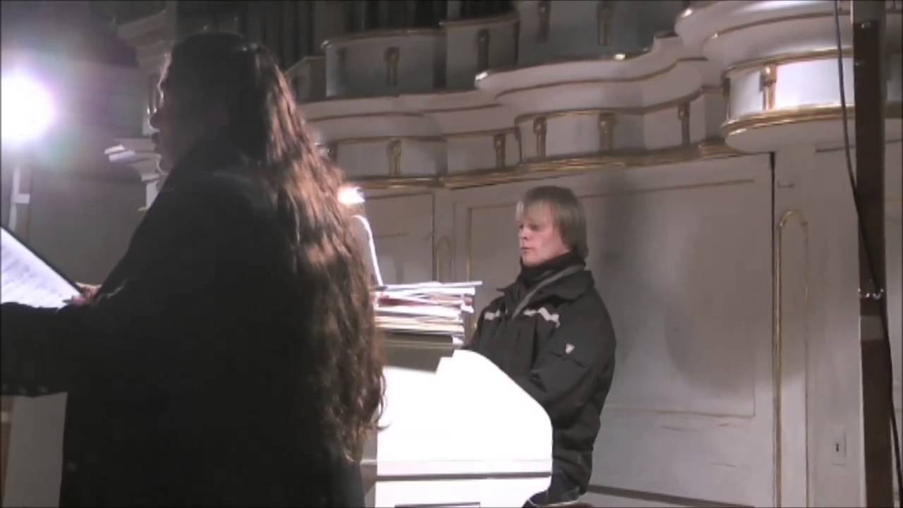 Ave Maria v. Giuseppe Verdi