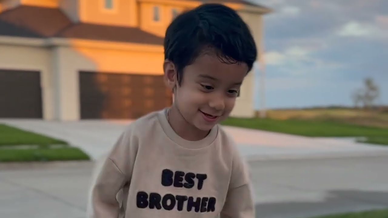 Four Ever Fun with RayRay