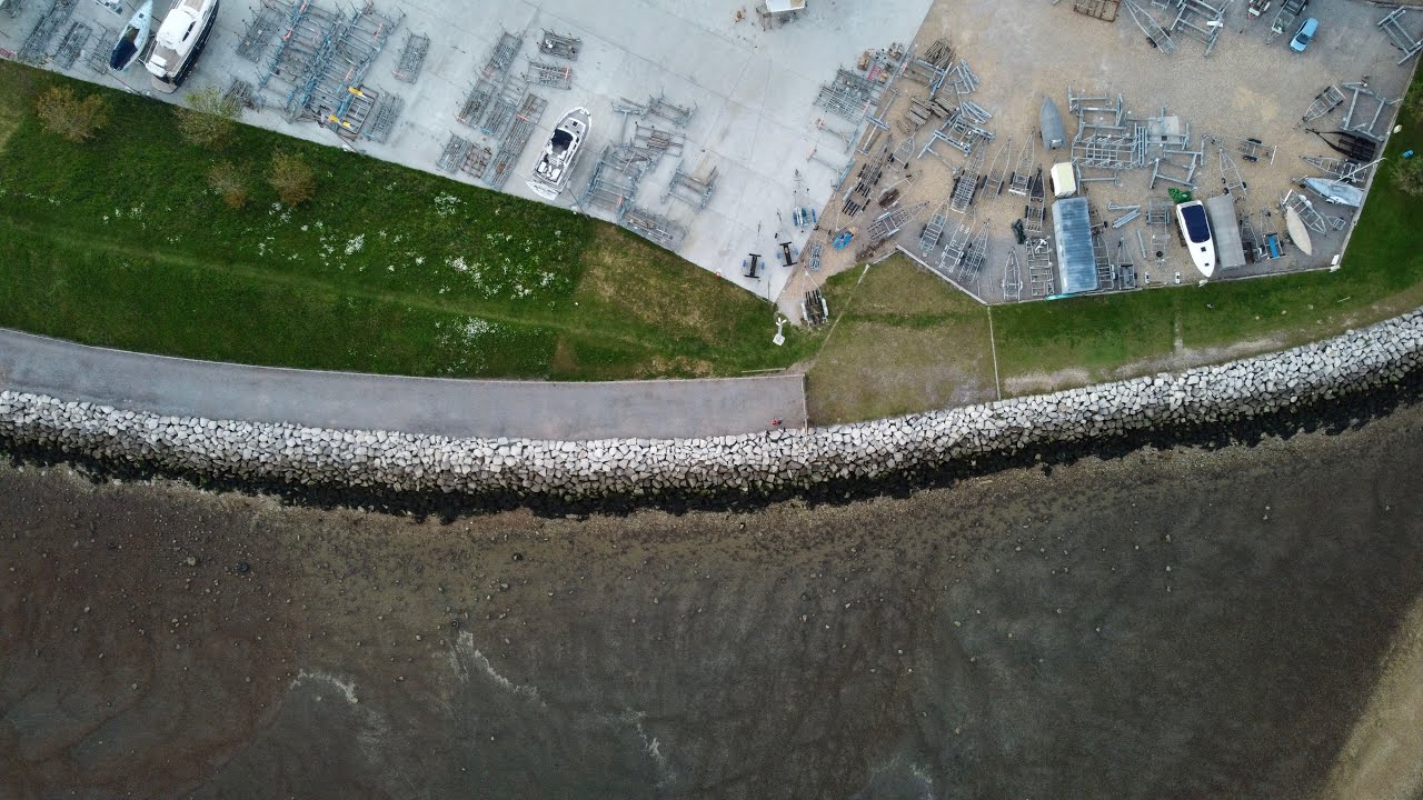 DIZZY DRONES | Hamble Point Marina | 4K