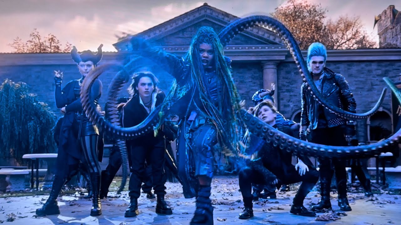 Disney Descendants| Here come Young Villains 🦹