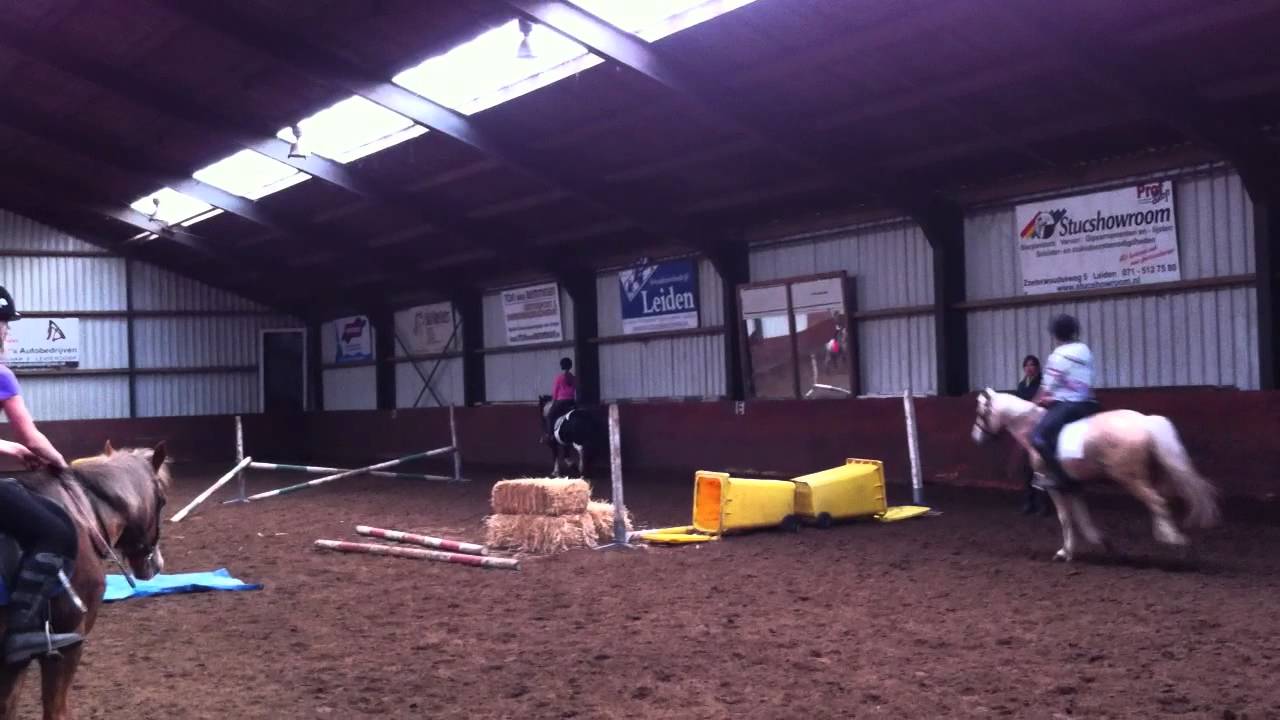 Bliksem & Lara crossles Ripse Ruiters - prullenbakken part 6.