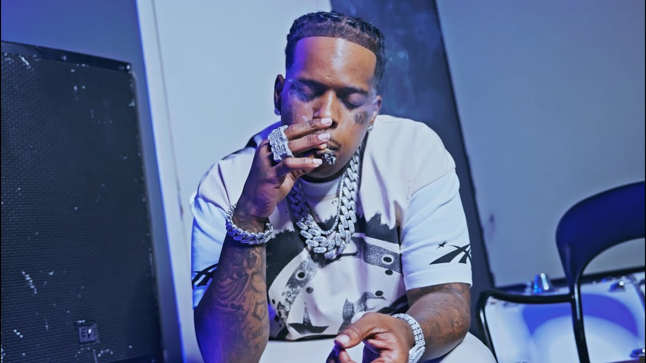 Finesse2Tymes - Crazy Ash [Official Music Video]
