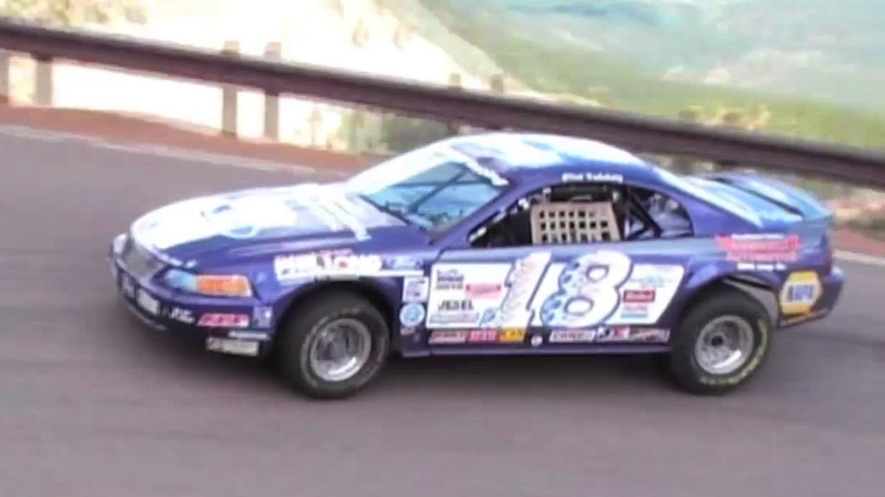 Pikes Peak Hill Climb 2010 - Clint Vahsholtz / 2002 Ford Mustang