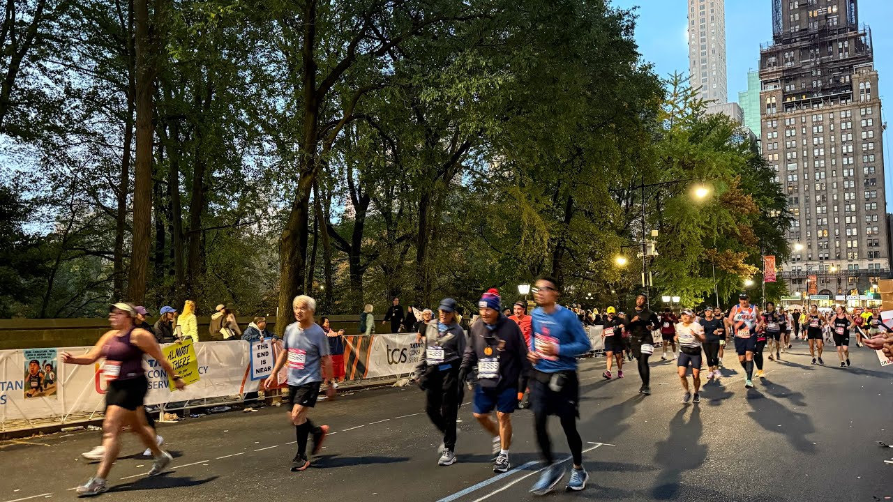 Final Finishers of the NYC Marathon 2025 (7-9 pm) 🏃‍♂️ Cheering finishers near the  last mile