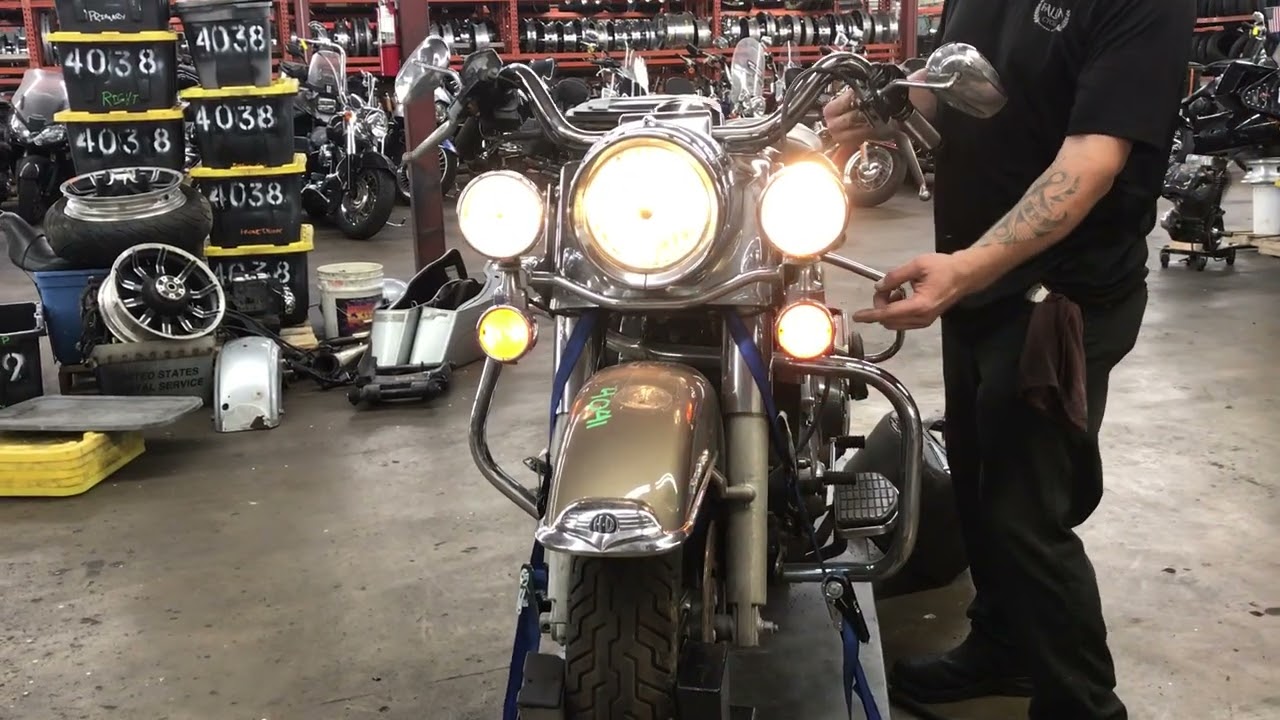 4041 Testing Video - 2005 Harley-Davidson Road King Classic EFI FLHRCI (34,162 miles)
