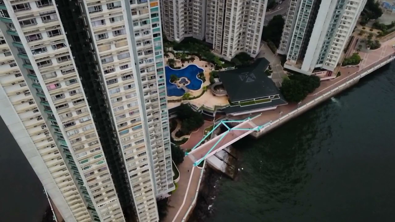 One moment in SOUTH HORIZONS, in aerial shot