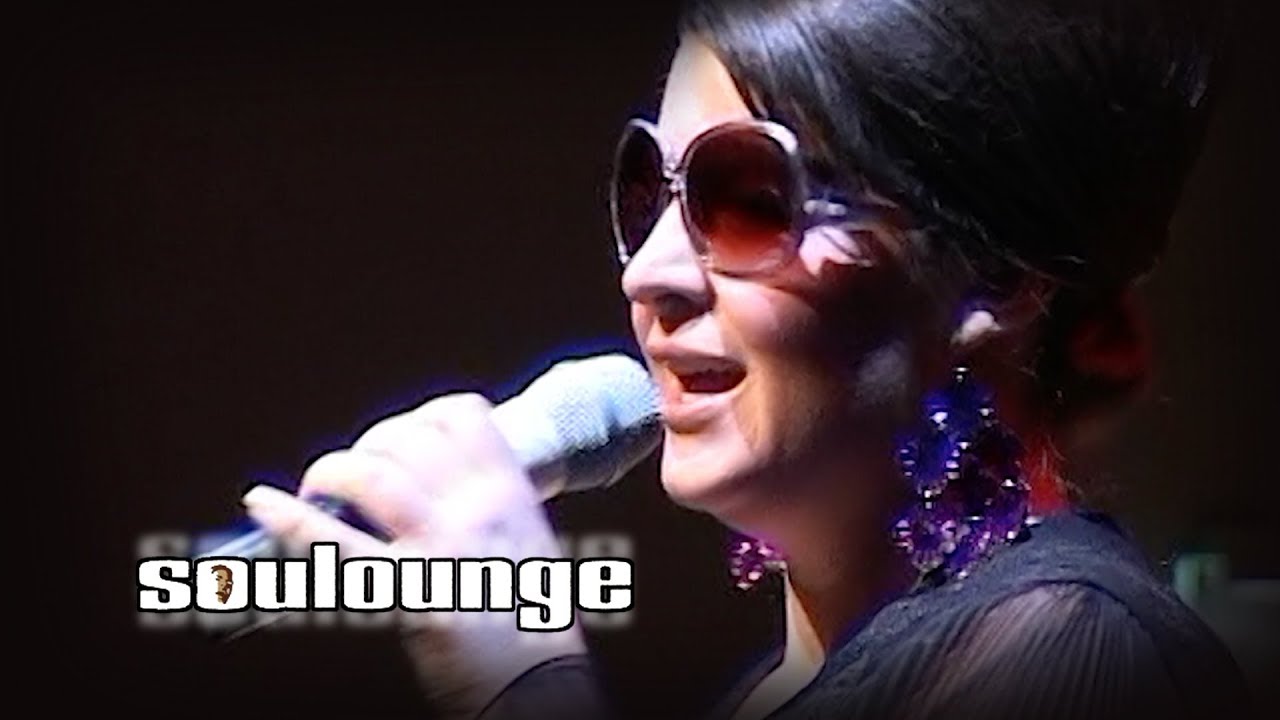 Soulounge feat. Miss Platnum - Light My Fire (Official Live Video)