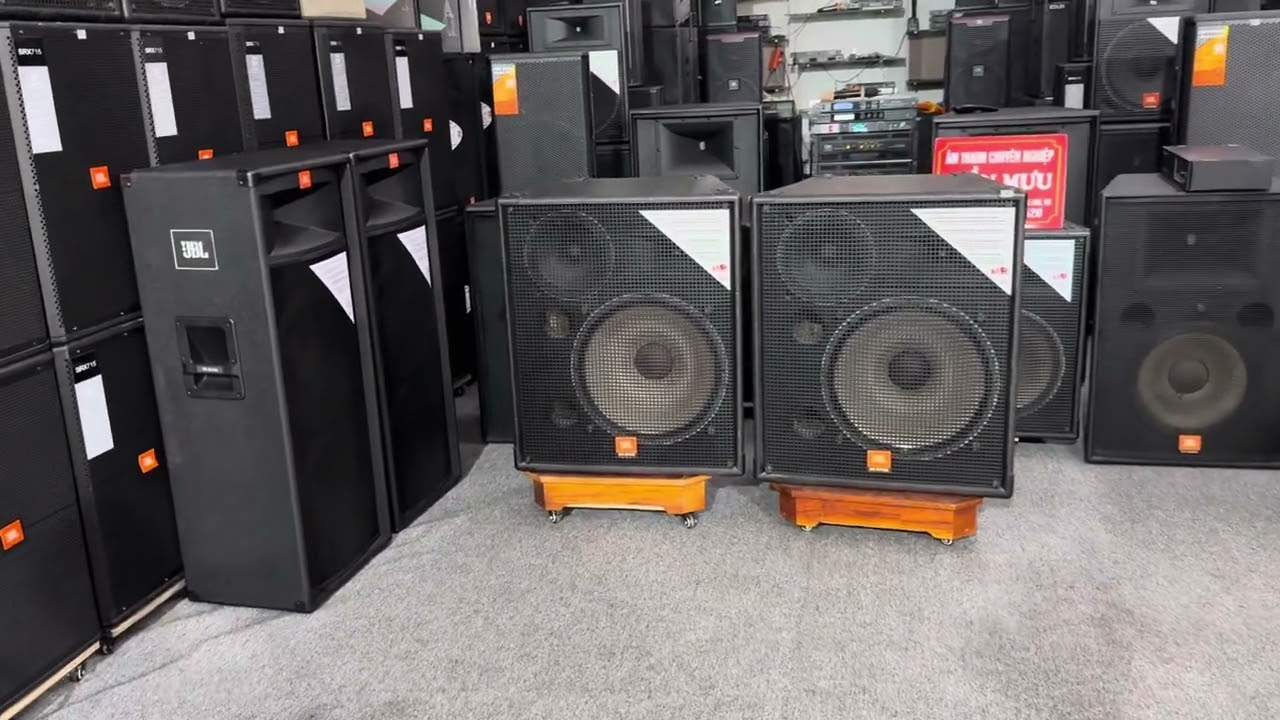 Loa jbl Mr938 giảm giá mạnh chỉ còn 30t liên hệ ngay cho em 0973096520