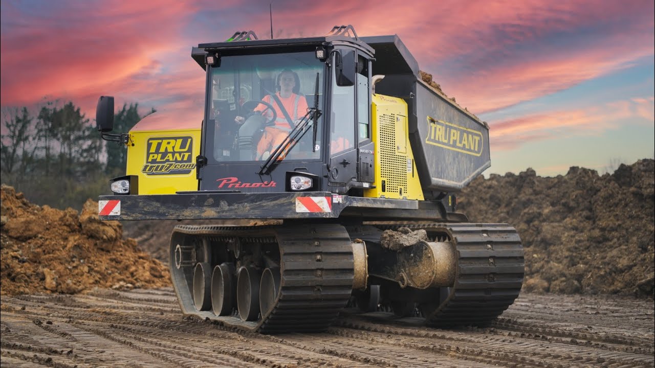 Tru Earthworks 360 Degree Tracked Dumpers