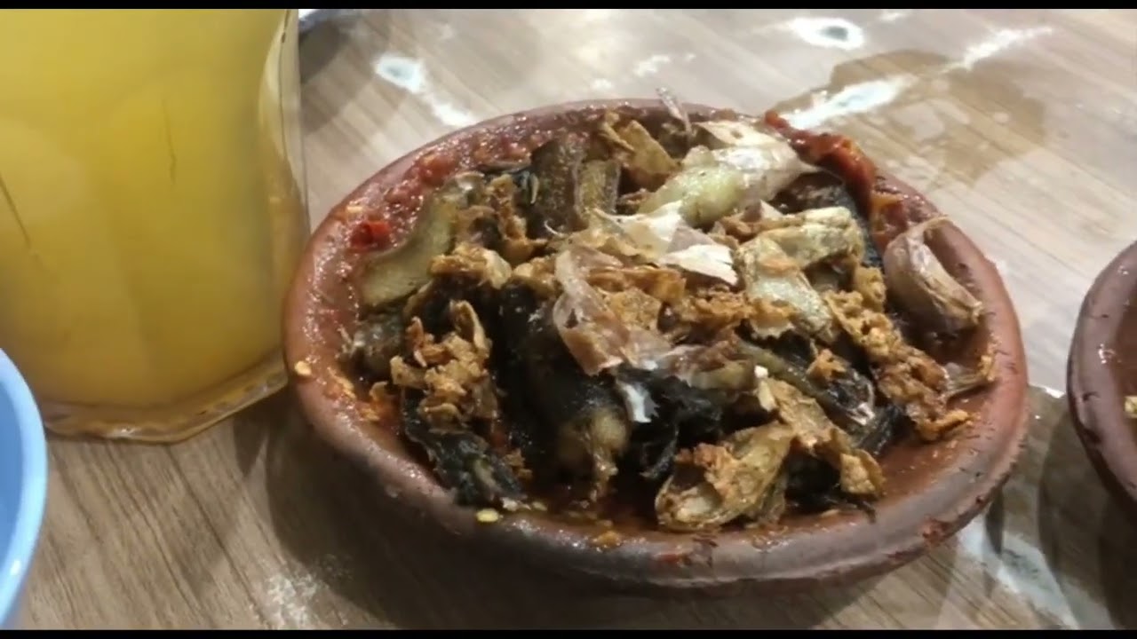 Nasi Belut khas Surabaya Haji Poer... sambelnya mak kemepyaarrr....