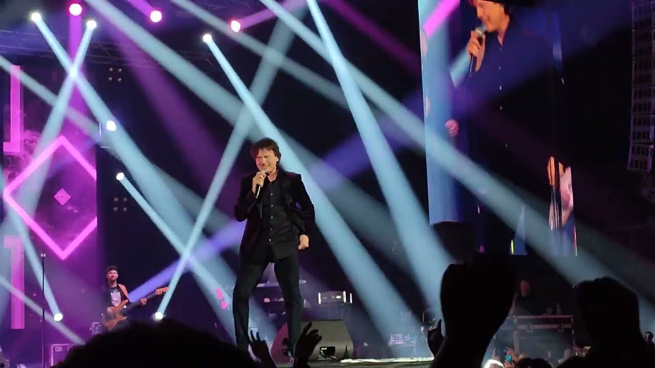 Zdravko Čolić - Pjevam danju, pjevam noću & Malo pojačaj radio 09.03.2024. LIVE Arena Varaždin