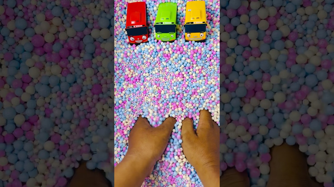 This little green car is full of fun and adventure 🚙