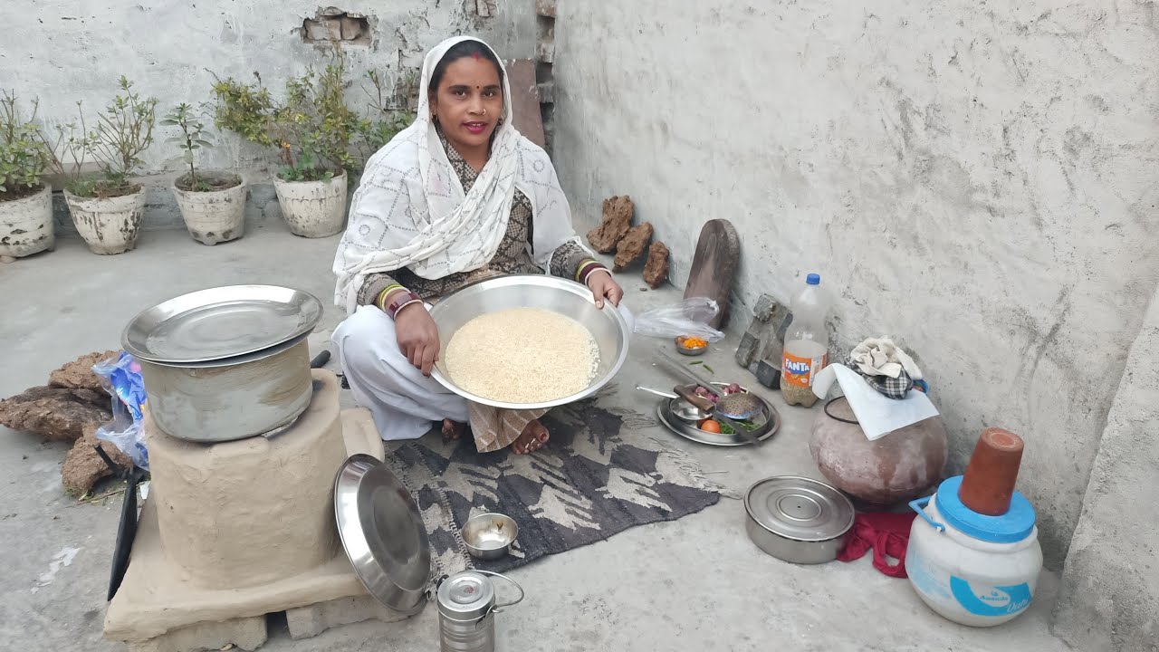 चूल्हे का  खाना  लाइव देखे ll 😀 
