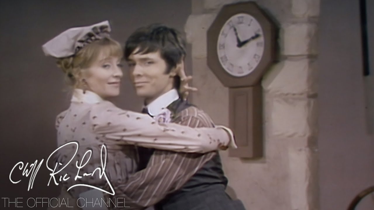 Cliff Richard - Miss Henrietta Bell / Courtin' in the Kitchen (Cliff in Scotland, 07.04.69) Part 2