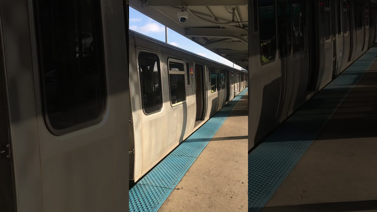 CTA Blue Line FP Bound 2600 series at Cicero
