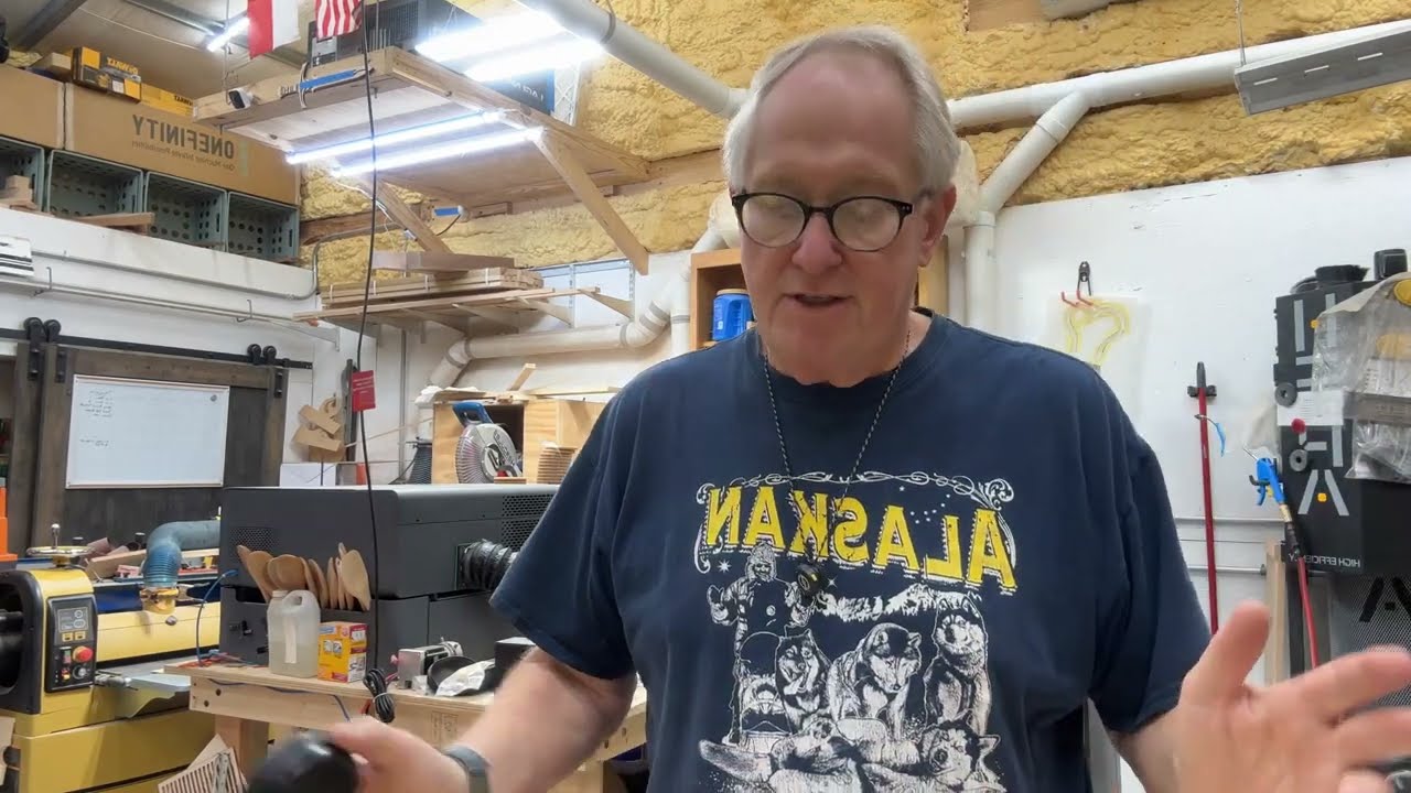 Pop Pop Wood Shop - Applying Walrus Oil Woodwax