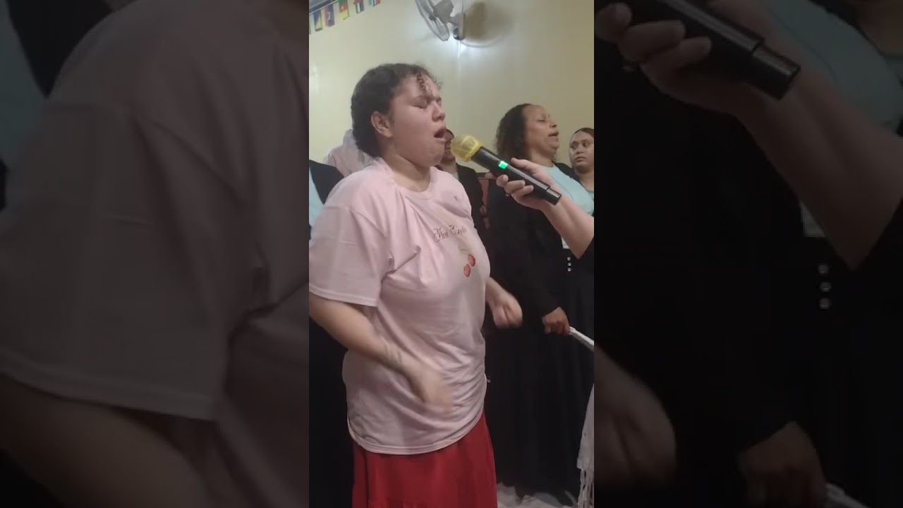 Pastora y capellana Rosa Pérez - Philadelphia 2025 - El SEÑOR la pone a cantar en lenguas aleluya !!