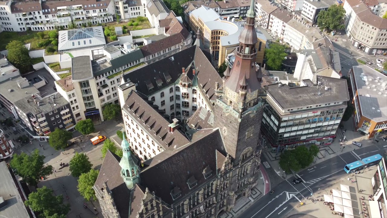 Rathaus Wuppertal von Oben.