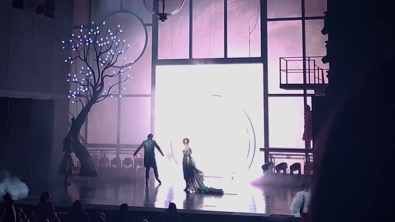 Toxic - Once Upon A One More Time Broadway
