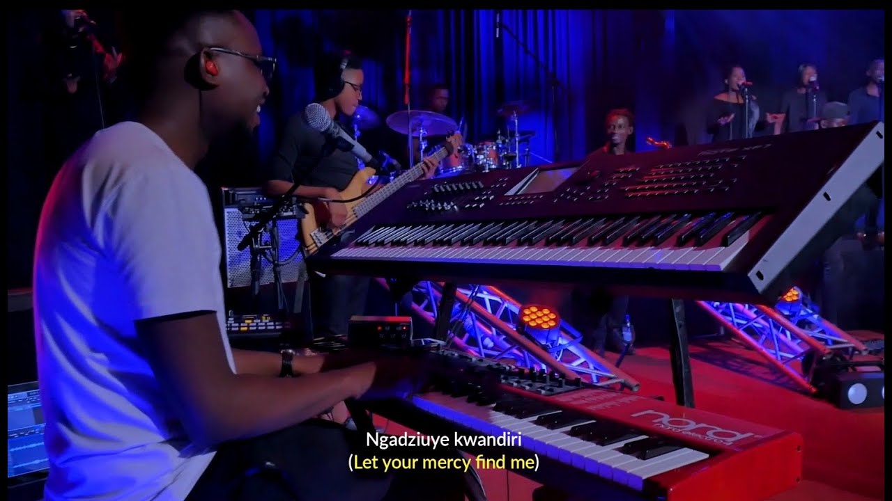 Ishe Ndinzwe Nokufara-Shepherd Majeye ft Tawanda Midzi