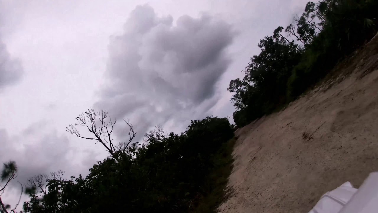 First time riding the yz 450f in The Florida Keys. Going fast !