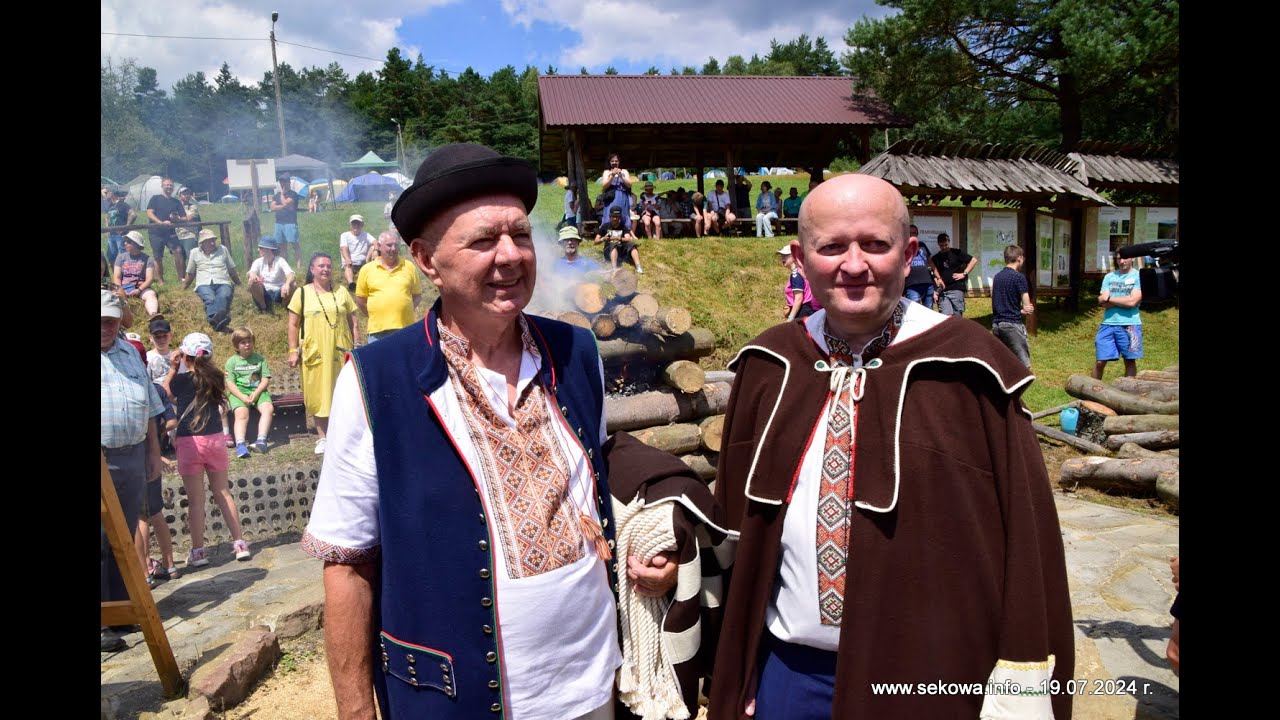 XXXXII Łemkowska Watra rozpoczęła się w Zdyni koło Gorlic.             Zapalono ogień pamięci !