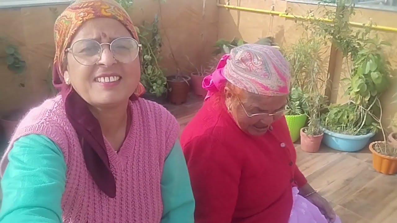 मां बेटी की चटपटी बातों के साथ बनाया गाजर का हलवा#malti (lifestyle vlog)