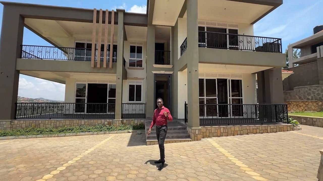 INSIDE THIS MEGA HOUSES IN (MUNYONYO) UGANDA'S RICHEST CITY.