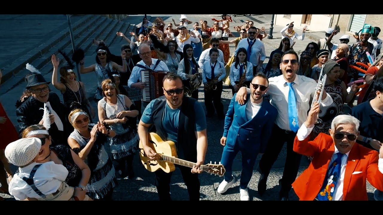 Bellamor&egrave;a feat Peppe Qbeta - Comu veni si cunta