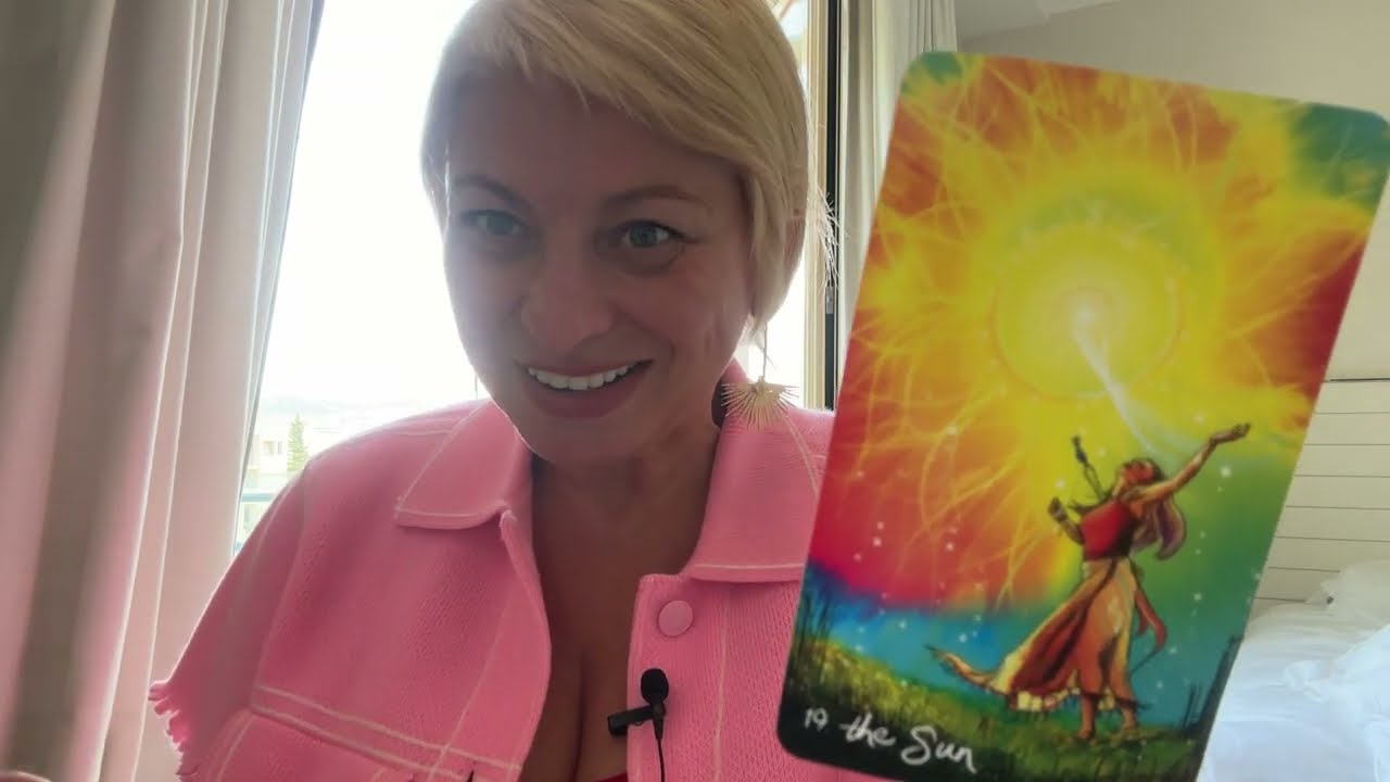 ВОДОЛЕЙ - ТАРО ПРОГНОЗ НА ИЮНЬ 2025 года от ANGELA PEARL