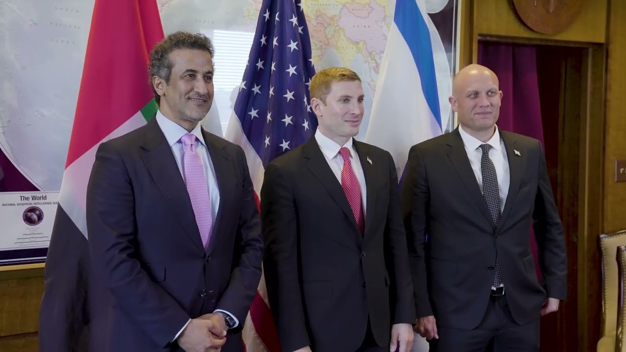UAE and US Deepen AI and Technology Partnership at Pax Silica Summit