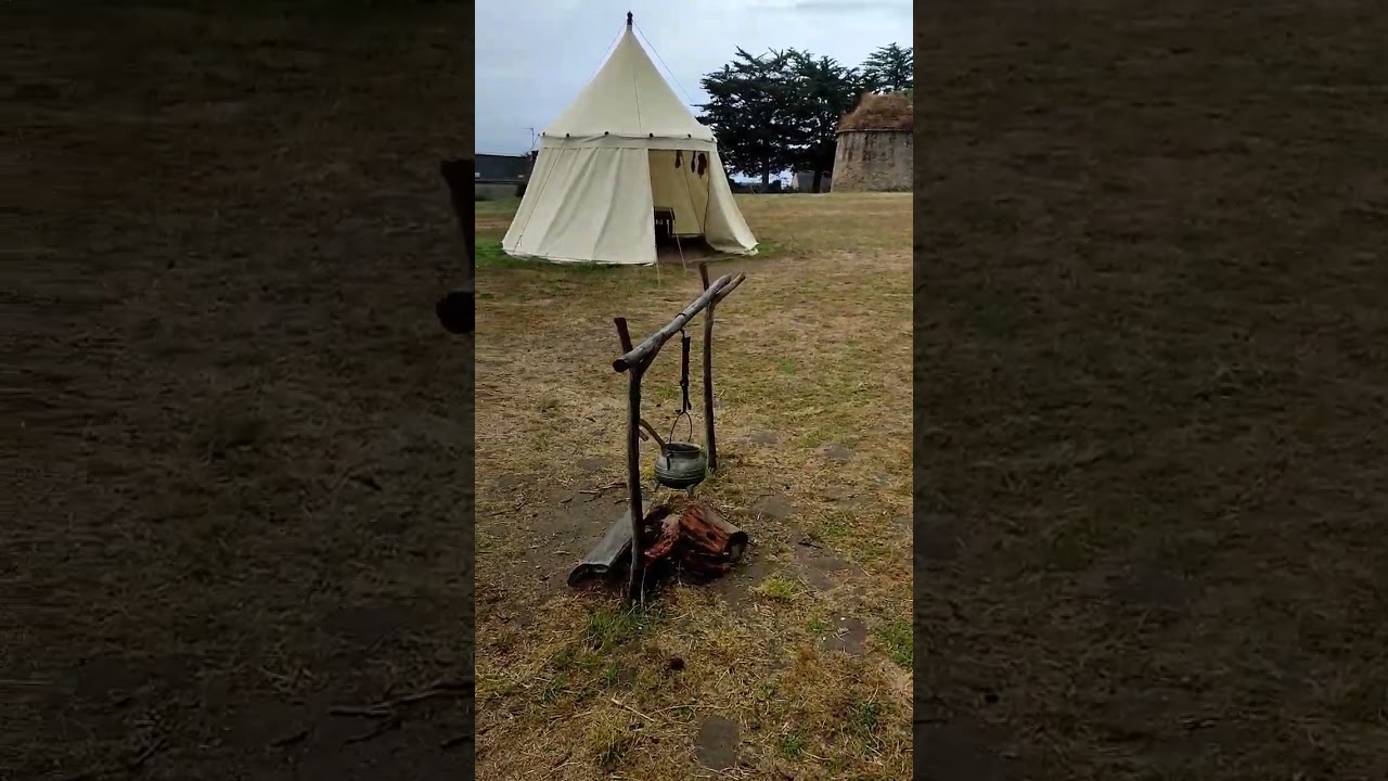 Exploring Castles and eating galettes in Brittany 🥞🥐