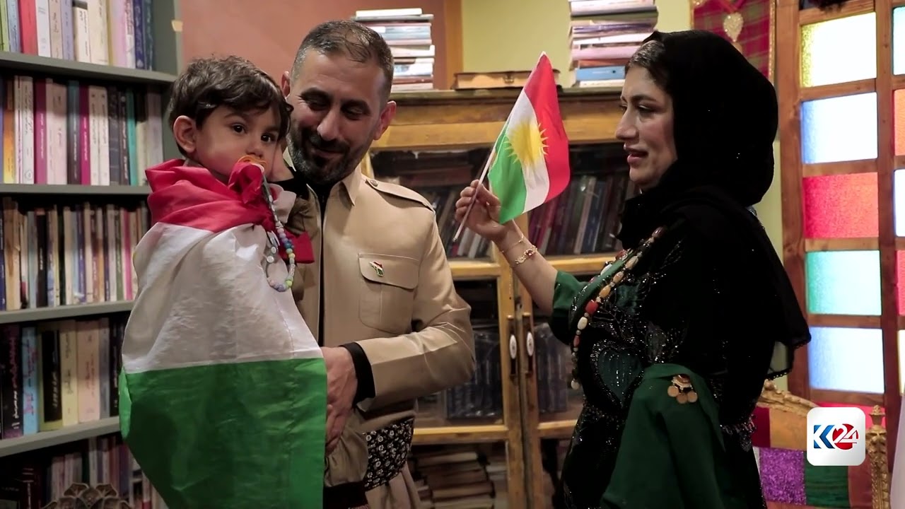 ئەو منداڵەی بە ئاڵای کوردستان سۆشیال میدیای کوردی تەنی، باوکی دەڵێت: ئێستا کوڕەکەمان کوڕی نیشتمانە