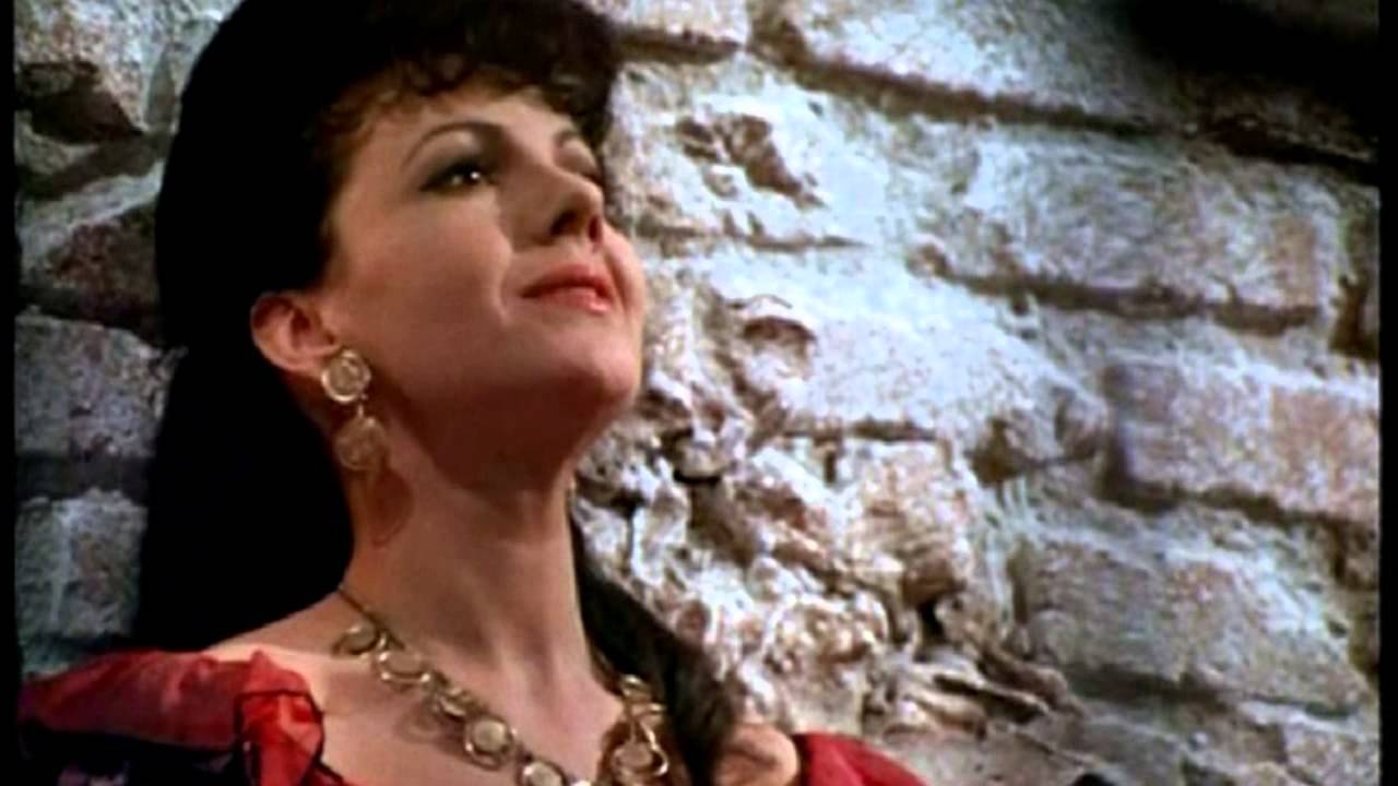 Raina Kabaivanska - Qual fiamma avea nel guardo (1968)