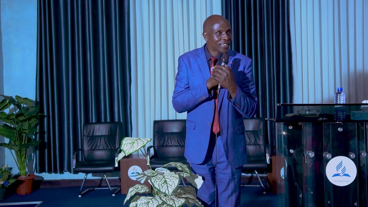 Umwana w'Imyaka itanu yubatse insengero 47 (BAKENERUTWE FESTUS)