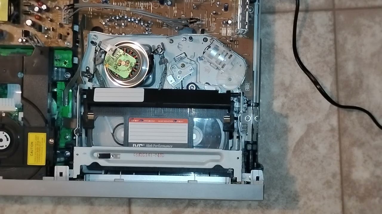 Zenith XBV342 DVD/VHS Combo Player(JVC Blank VHS Tape(T-120) Fast forward, rewind, and eject)