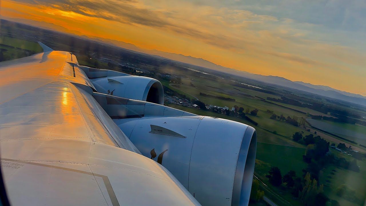 [4K] – Full Flight – Emirates – Airbus A380-842 – CHC-SYD – A6-EVJ – EK413 – IFS 940