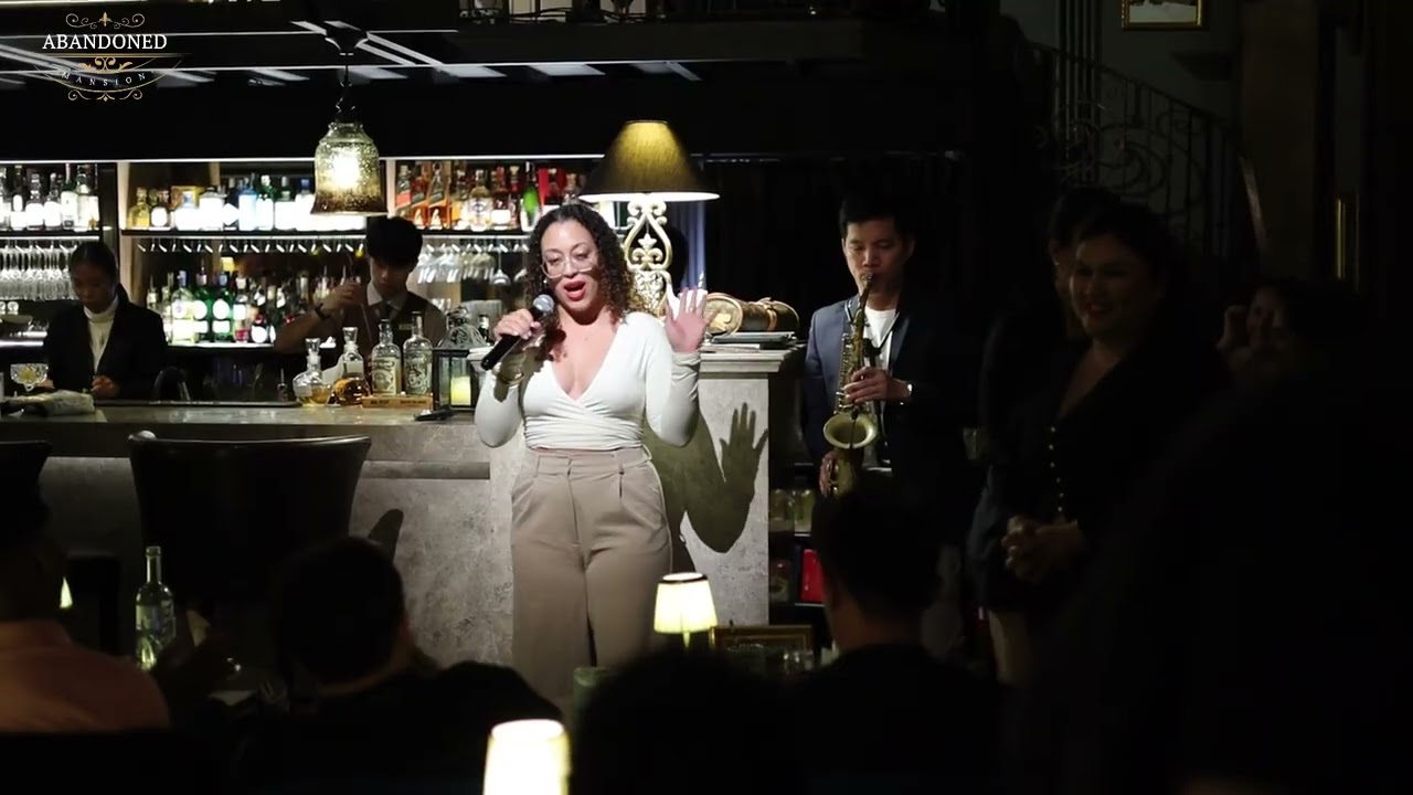 The Man That Got Away | Judy Garland Cover by Amande Ray | Sukhumvit live jazz