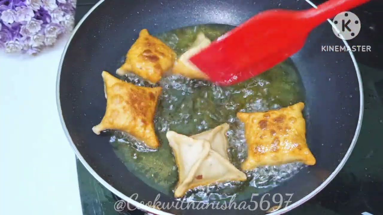 मूंग दाल मसाला कचौड़ी ऐसे बनाएंगे तो पुरी खाना भूल जाएंगे | Moong Dal Masala Kachori Recipe