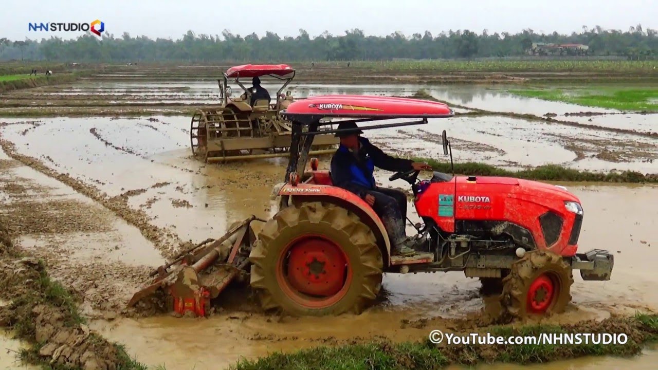 m&aacute;y c&agrave;y, xe m&aacute;y c&agrave;y, may cay, m&aacute;y c&agrave;y ruộng - L&Agrave;M VIỆC - Tractor at work